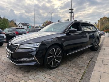 Fahrzeugabbildung SKODA Superb Combi 2.0 TSI L&K 4x4 DSG Pano AHK uvm