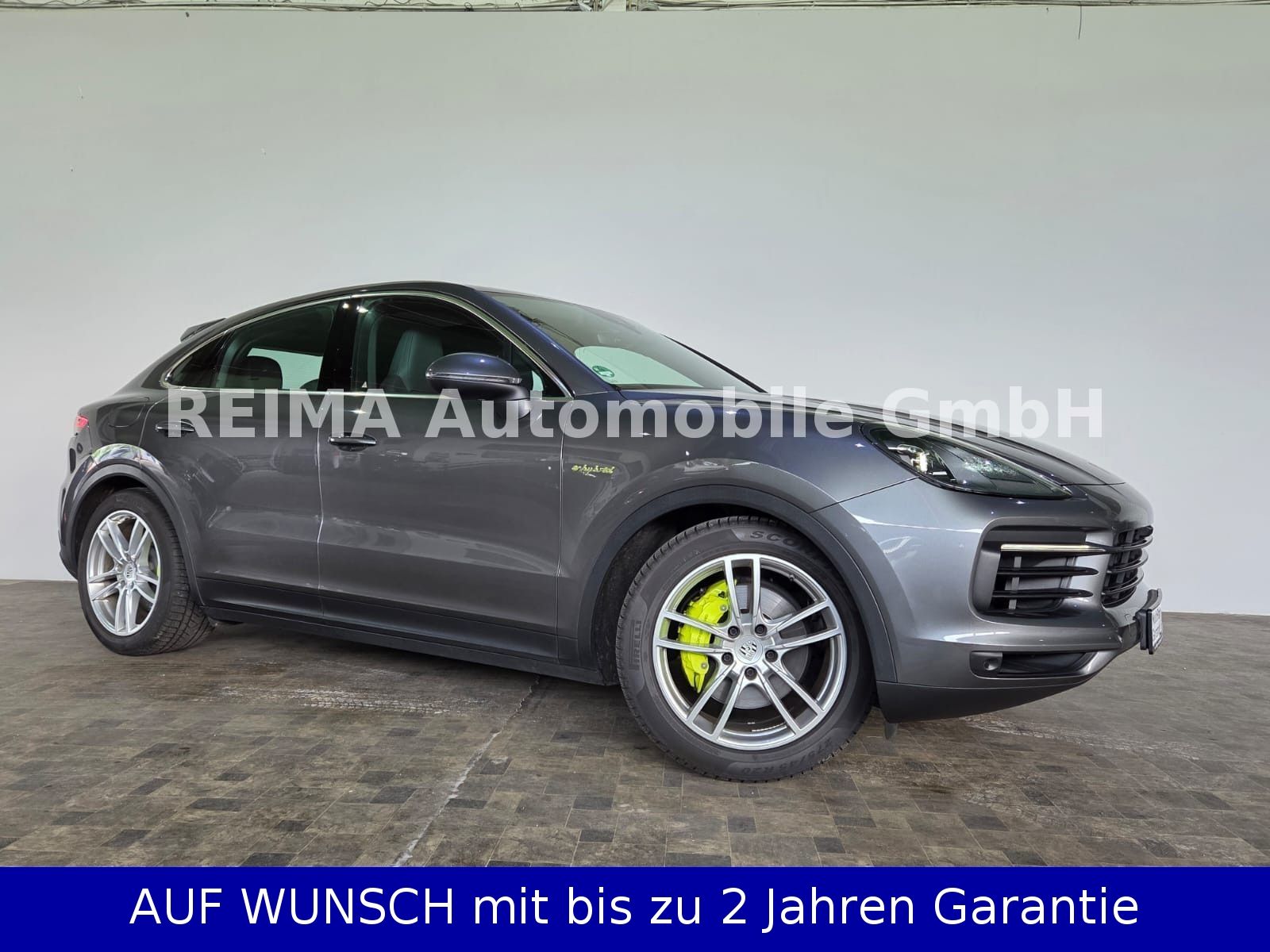 Fahrzeugabbildung Porsche Cayenne Coupe 3,0 E-Hybrid, Pano, 360°, LED