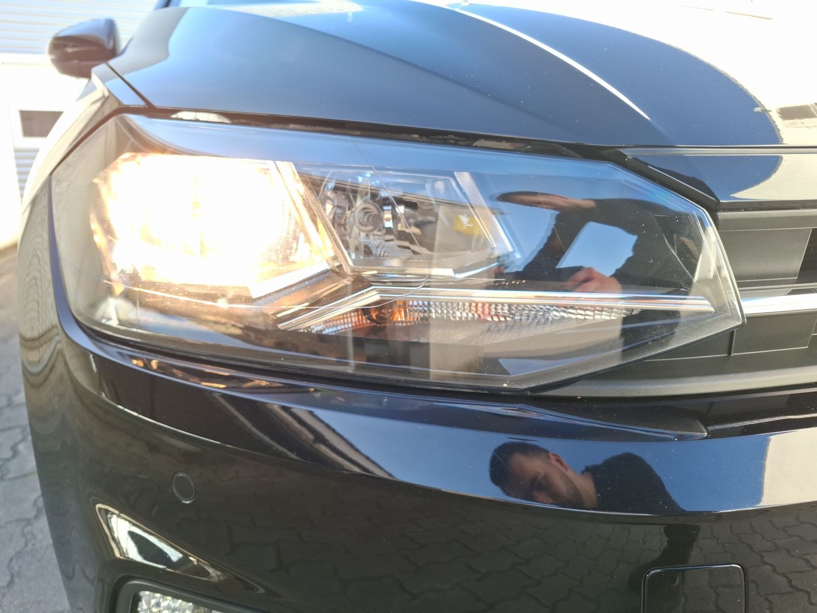 Fahrzeugabbildung Volkswagen Polo TSI Highline Klima DAB PDC SH LM