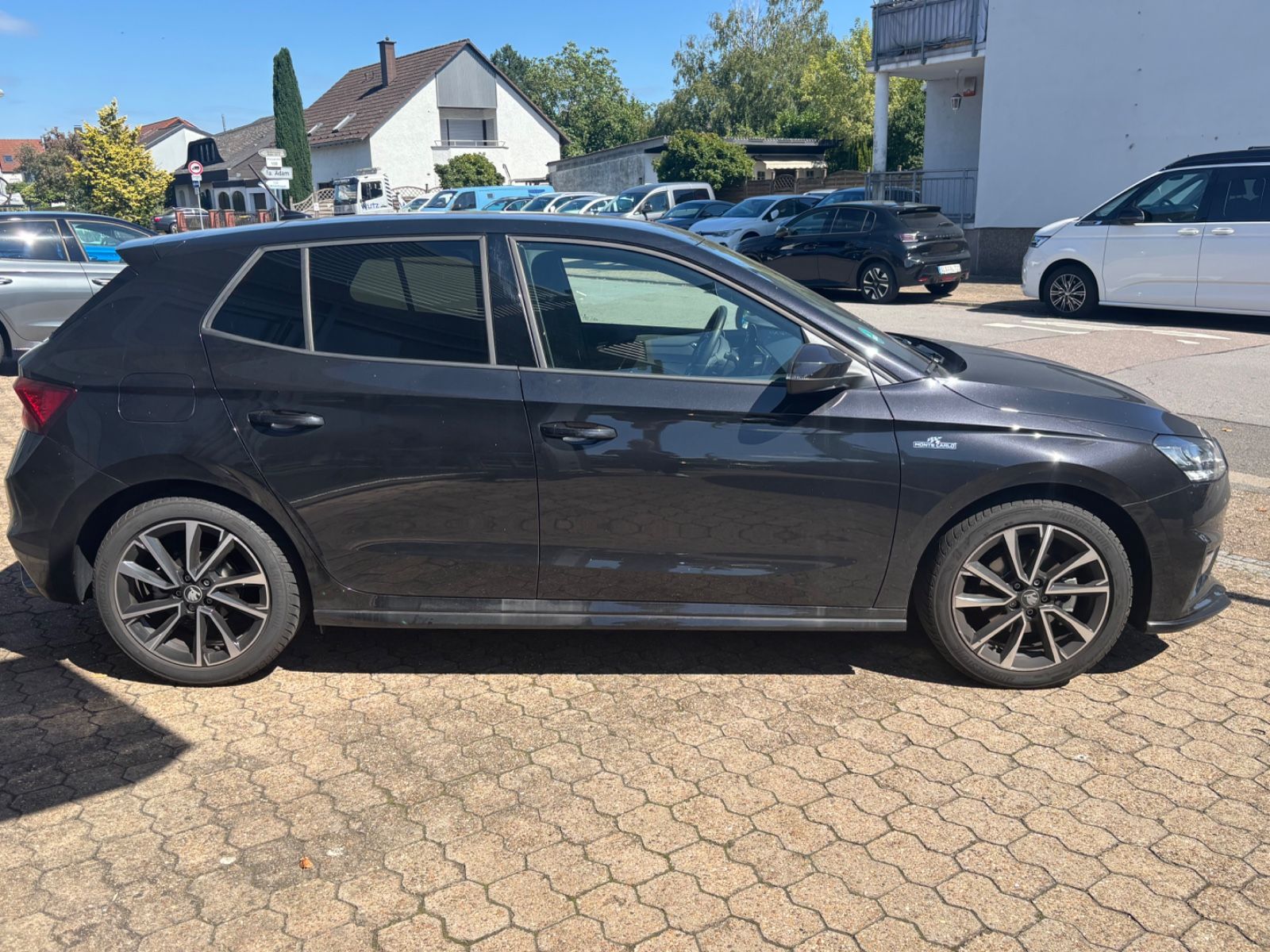 Fahrzeugabbildung SKODA Fabia Monte Carlo 1.5 TSI DSG Tempomat LED