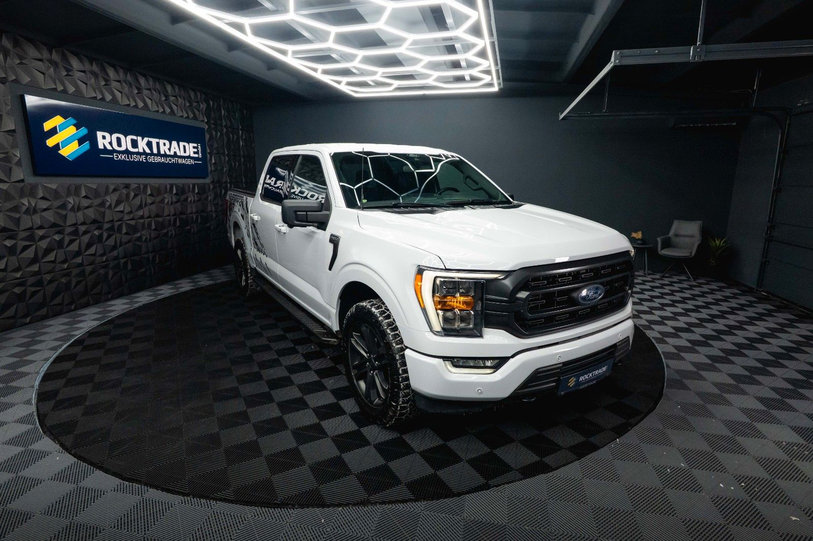 Fahrzeugabbildung Ford F150 5.0L V8 4x4 Offroad Sport Unfallfrei 19%VAT