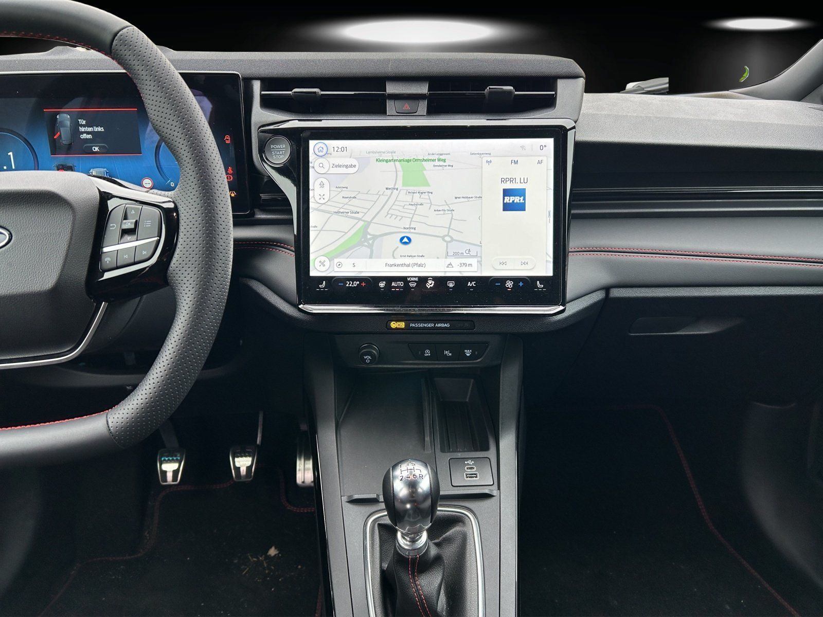 Fahrzeugabbildung Ford Puma St-Line Winter PaketDach Schwarz Kamera PDC