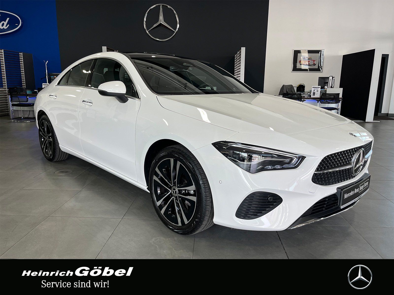 Fahrzeugabbildung Mercedes-Benz CLA 180 PROGRESSIVE+PANO+TOTWINKEL+AMBIENTE+LED