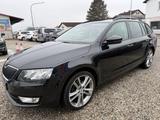 Skoda Octavia 2.0 TDi DSG Navi Sitzheizung 1.HAND PDC