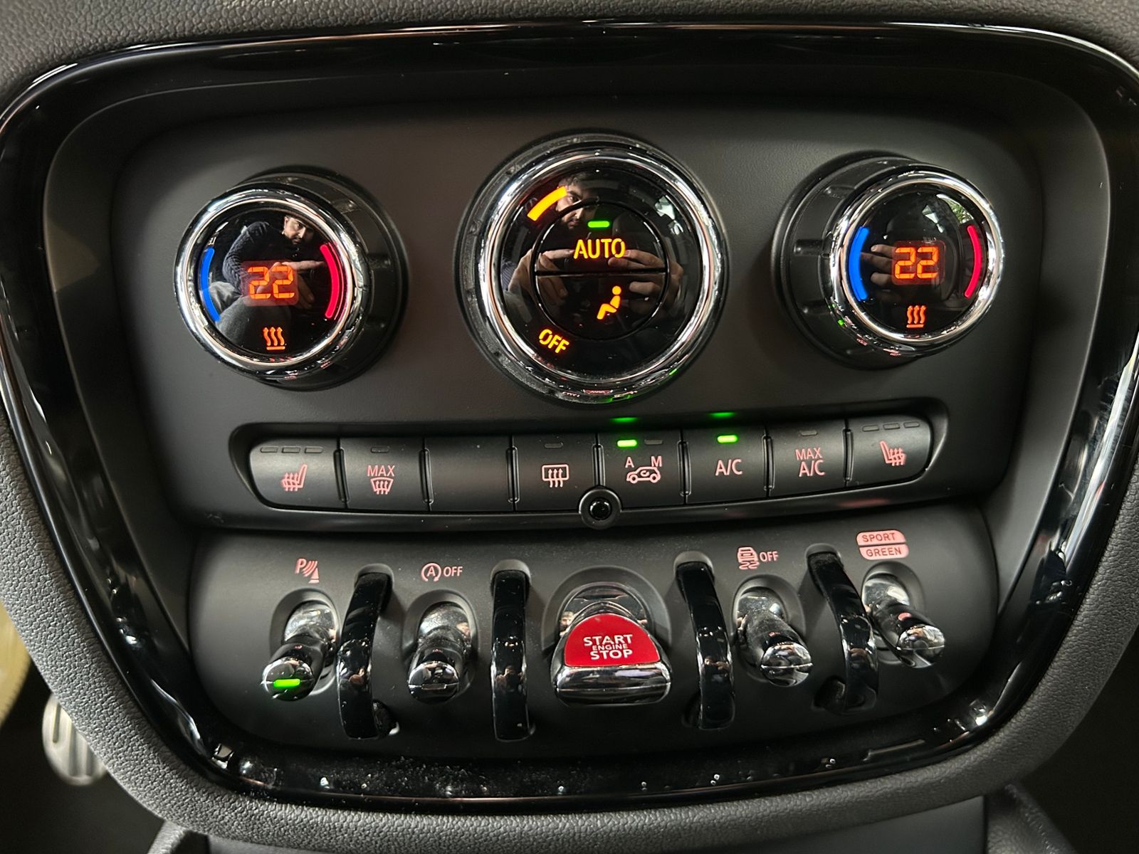 Fahrzeugabbildung MINI Clubman Cooper S LED NAVI ALU
