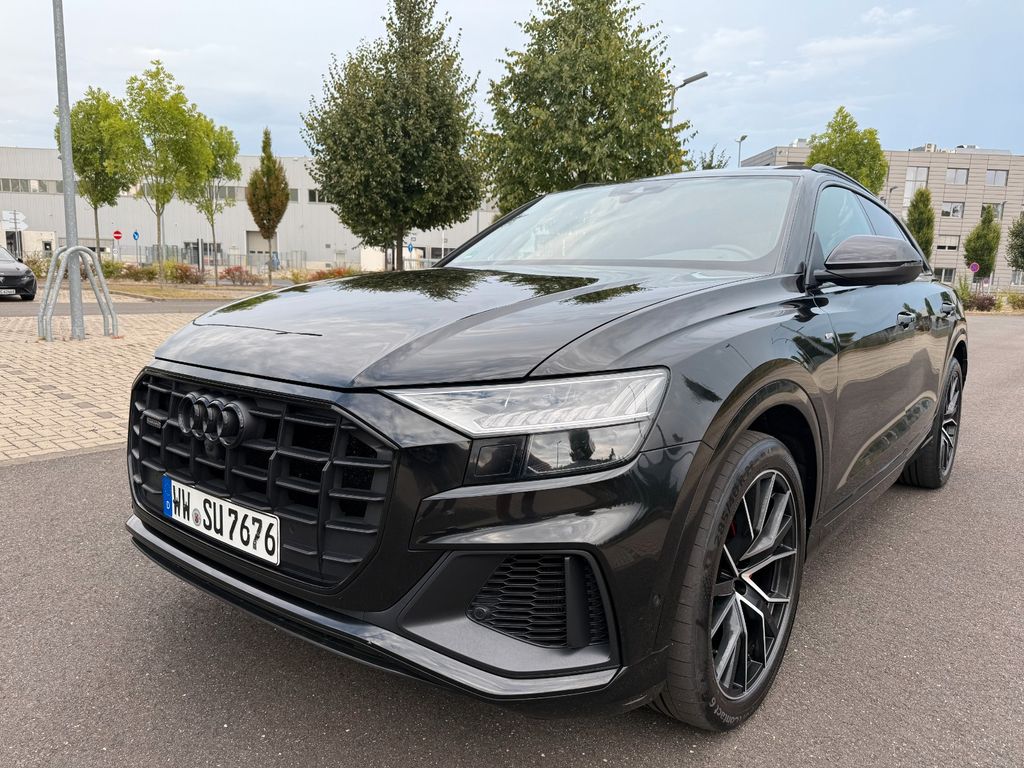 Image of Audi Q8