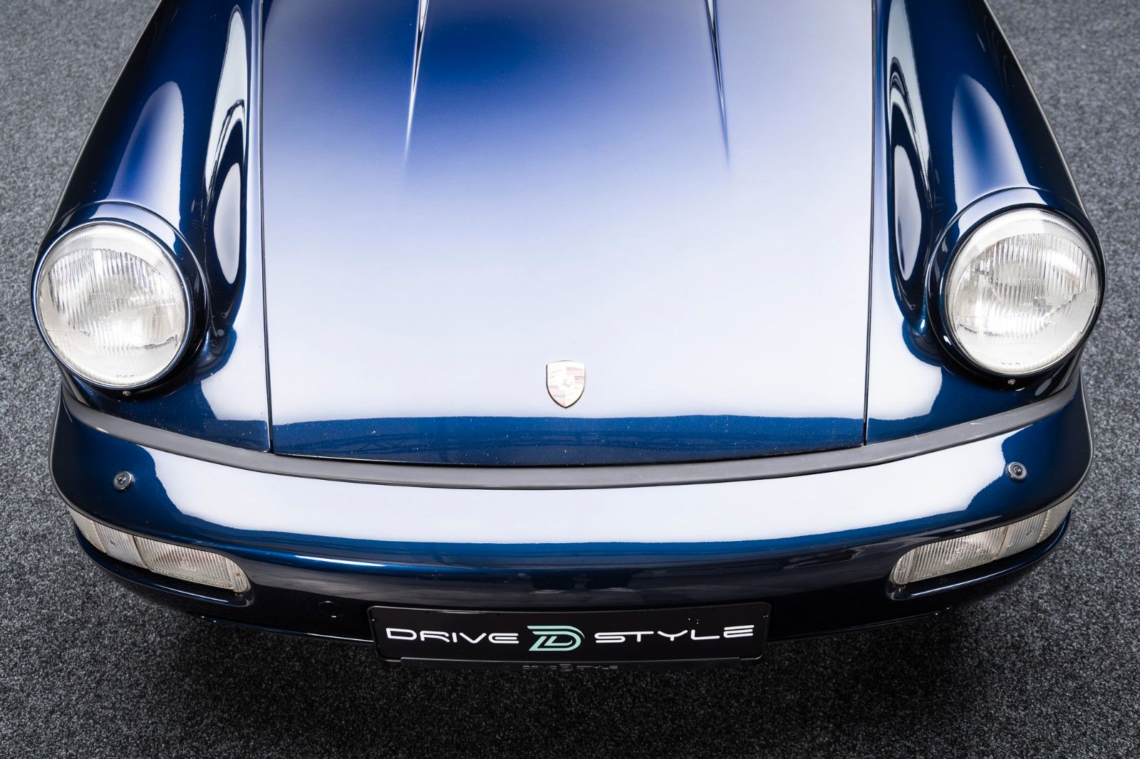 Fahrzeugabbildung Porsche 964 Carrera 2 Coupé + Schalter + H-Kennz.