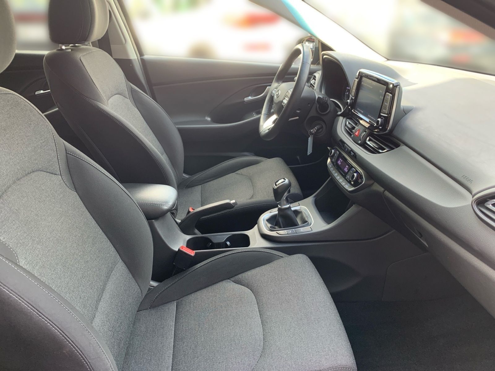 Fahrzeugabbildung Hyundai i30 1.0 T-GDI Edition 30 8x bereift