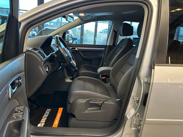 MYAUTOCENTER – Gebraucht- und Jahreswagen mit Werkstattservice in Pfaffenhofen Volkswagen Touran Comfortline BMT *1.HAND*AHK*TEMPO*KLIMA*