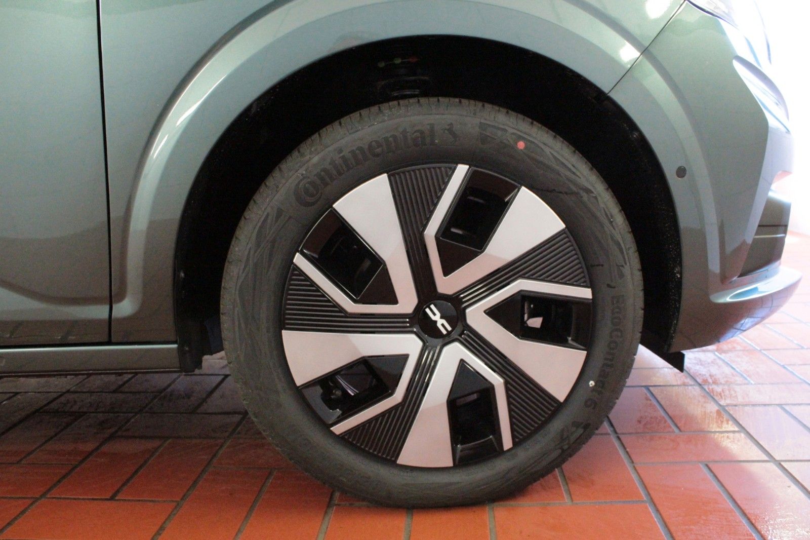 Fahrzeugabbildung Dacia Sandero TCe 100  ECO G Expression*Winterpaket*