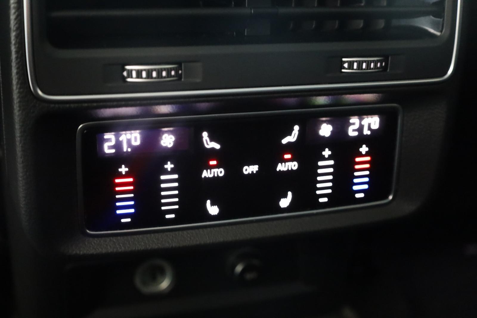 Audi Q8 55 TFSI quattro S-Line, миниатюра 12