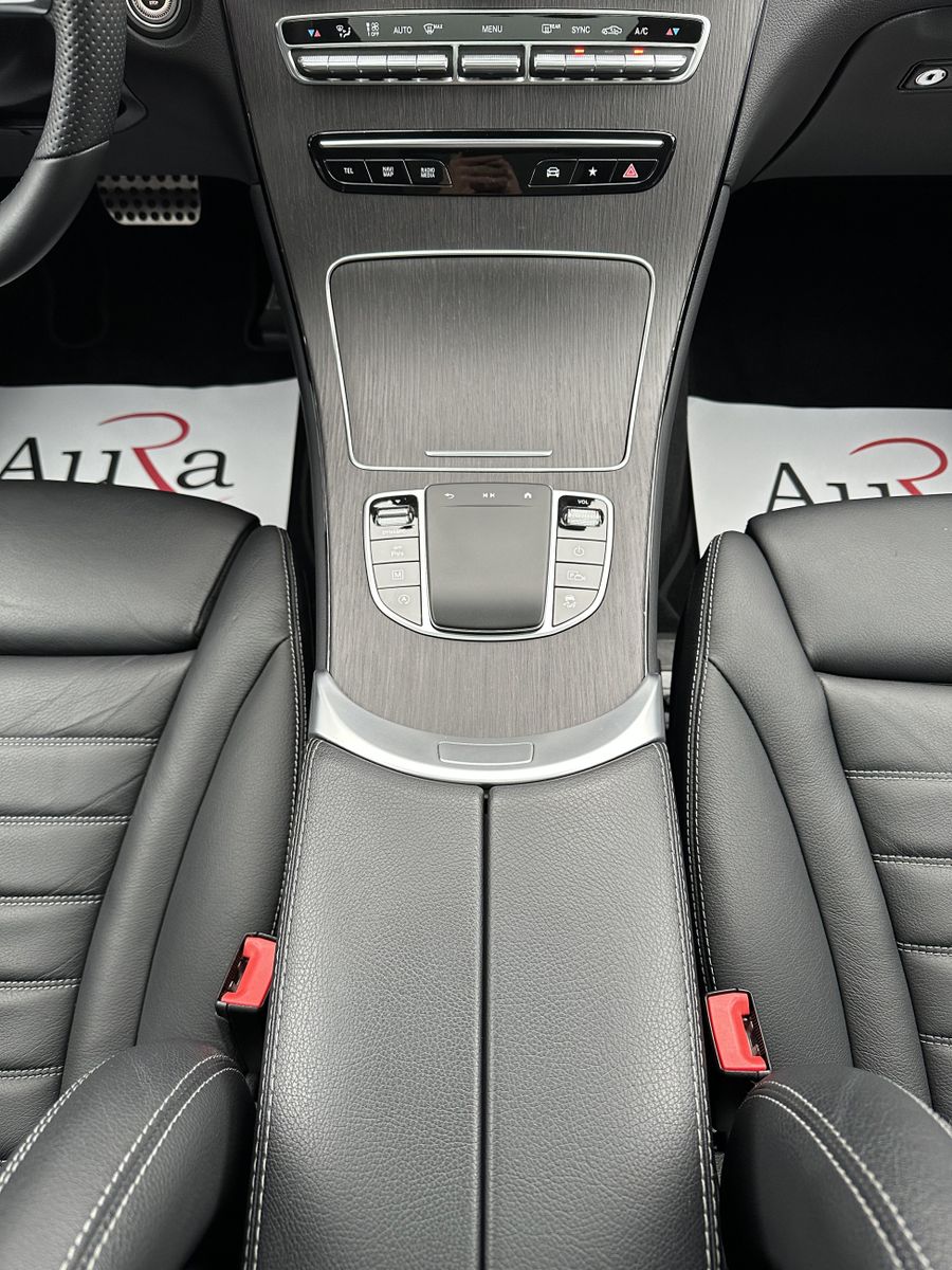 Fahrzeugabbildung Mercedes-Benz GLC 300 4Matic AMG-Line NAV+LED+PANO+AHK+19ZOLL