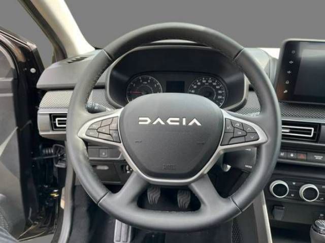 Fahrzeugabbildung Dacia Jogger Expression TCe 110 7-Sitzer