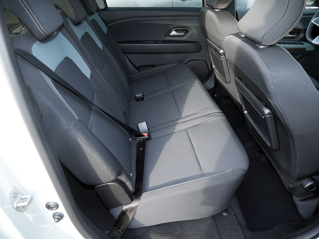 Fahrzeugabbildung Dacia Jogger Extreme Hybrid 155 FACELIFT 2026 5-SITZER