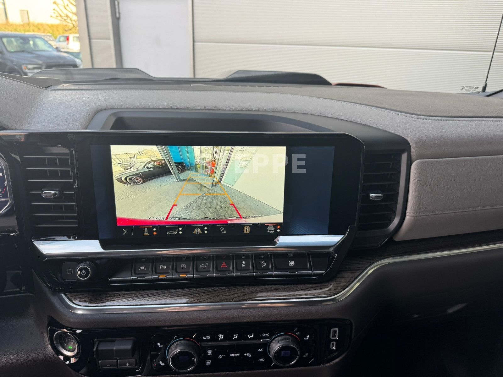 Chevrolet 2025 Silverado LT Trail Boss 6,2V8 Crew Cab. AHK