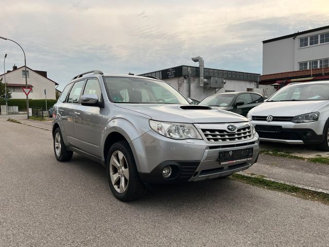 Subaru Forester Exclusive 2.0 D  4x4 *Vollausstattung*