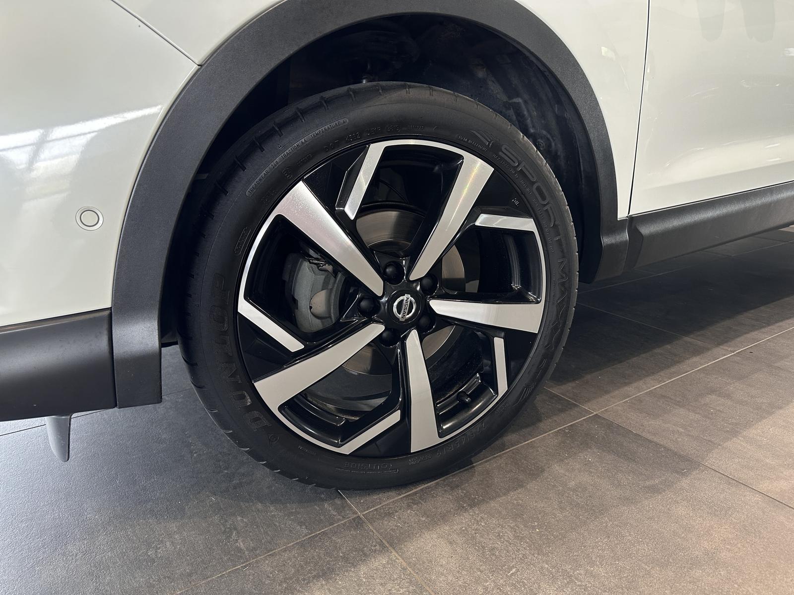 Nissan Qashqai Tekna *ACC, SPURHALTE, TOTWINKEL, 360GR*