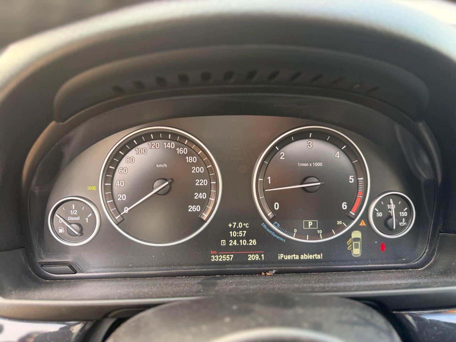 BMW 530 2012 — photo 12