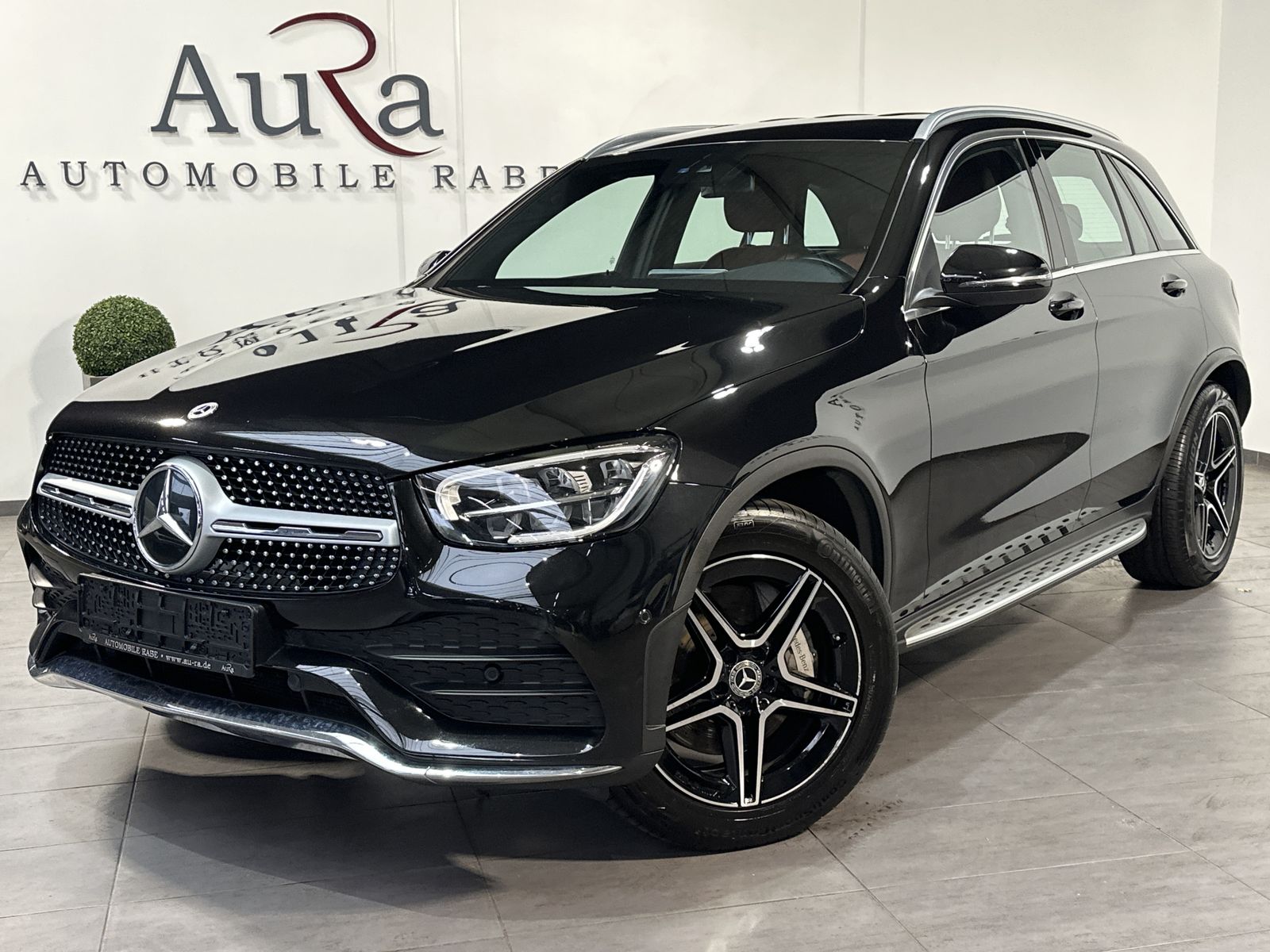 Fahrzeugabbildung Mercedes-Benz GLC 200d 4Matic AMG-Line NAV+LED+AHK+19ZO+KAMERA