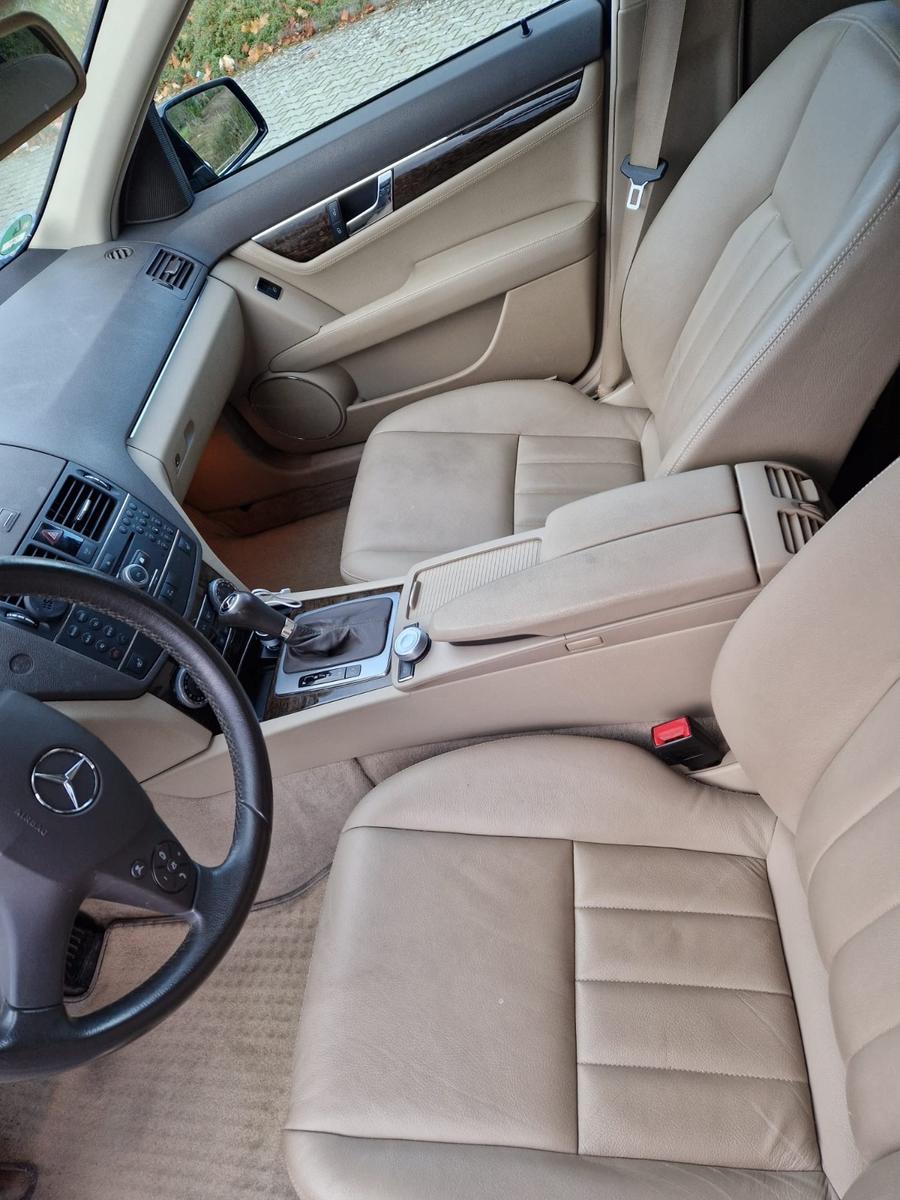 Mercedes-Benz 220 2008 — photo 6