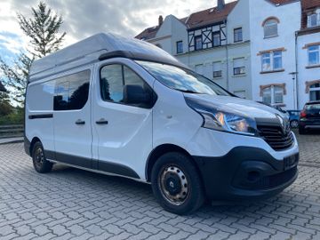 Renault Trafic - 2