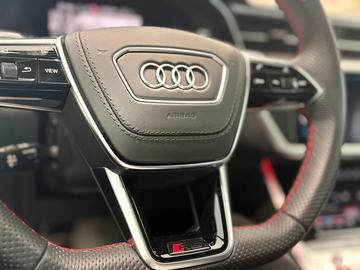 2025 AUDI RS6 — миниатюра 13