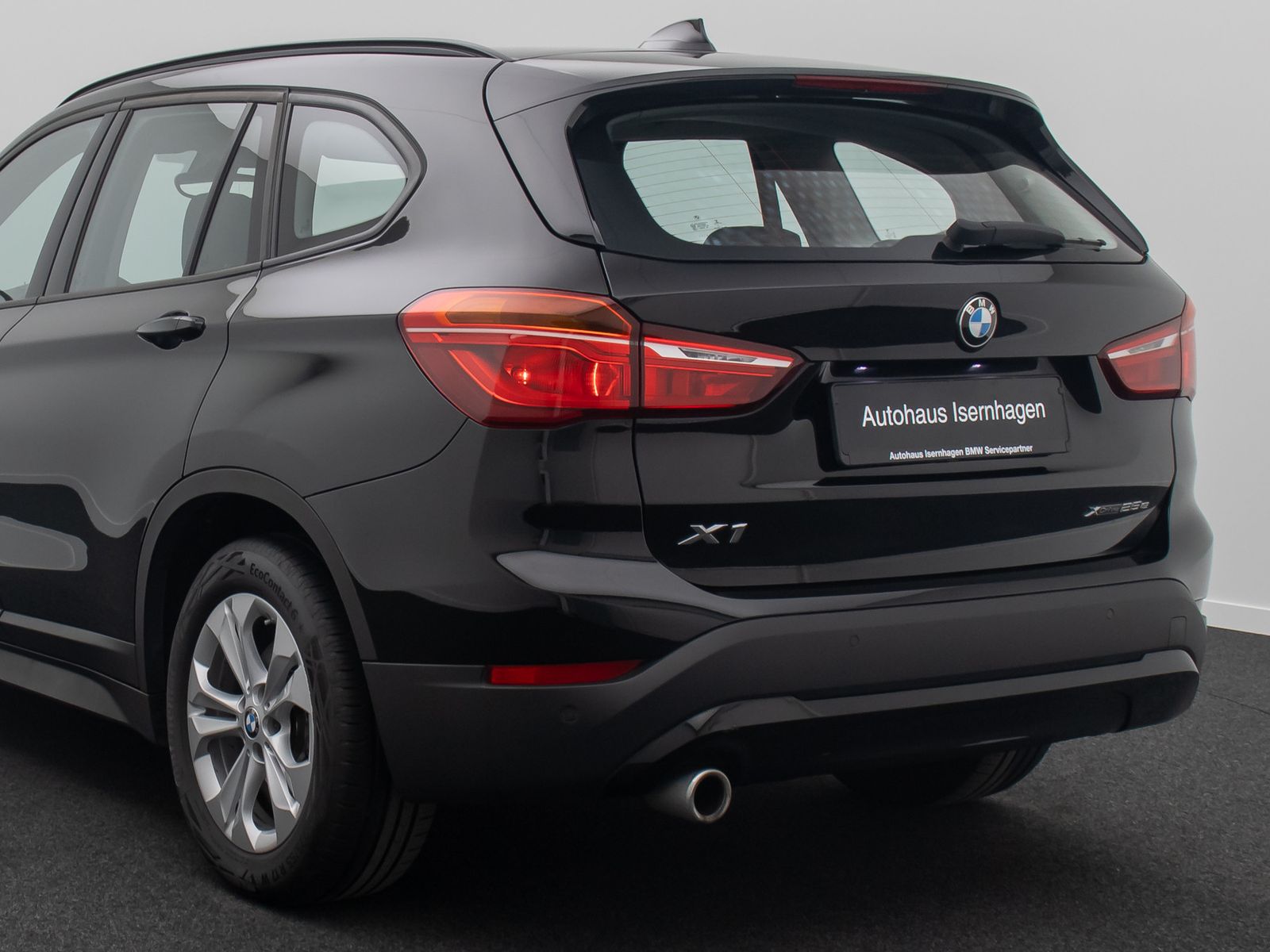 Fahrzeugabbildung BMW X1 xD25e ParkAss GeschwindigReg DAB Lordos Navi