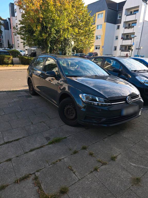 Image of Volkswagen Golf