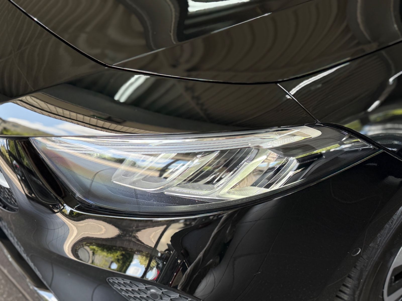 Mercedes-Benz A 180 d Lim. High LED Navi Direktlenkung Agility foto 3