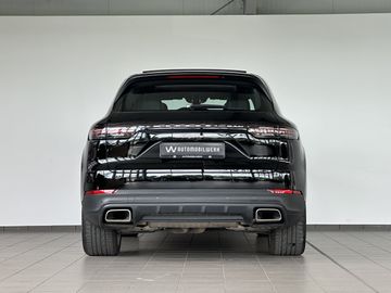 Porsche Cayenne - 5