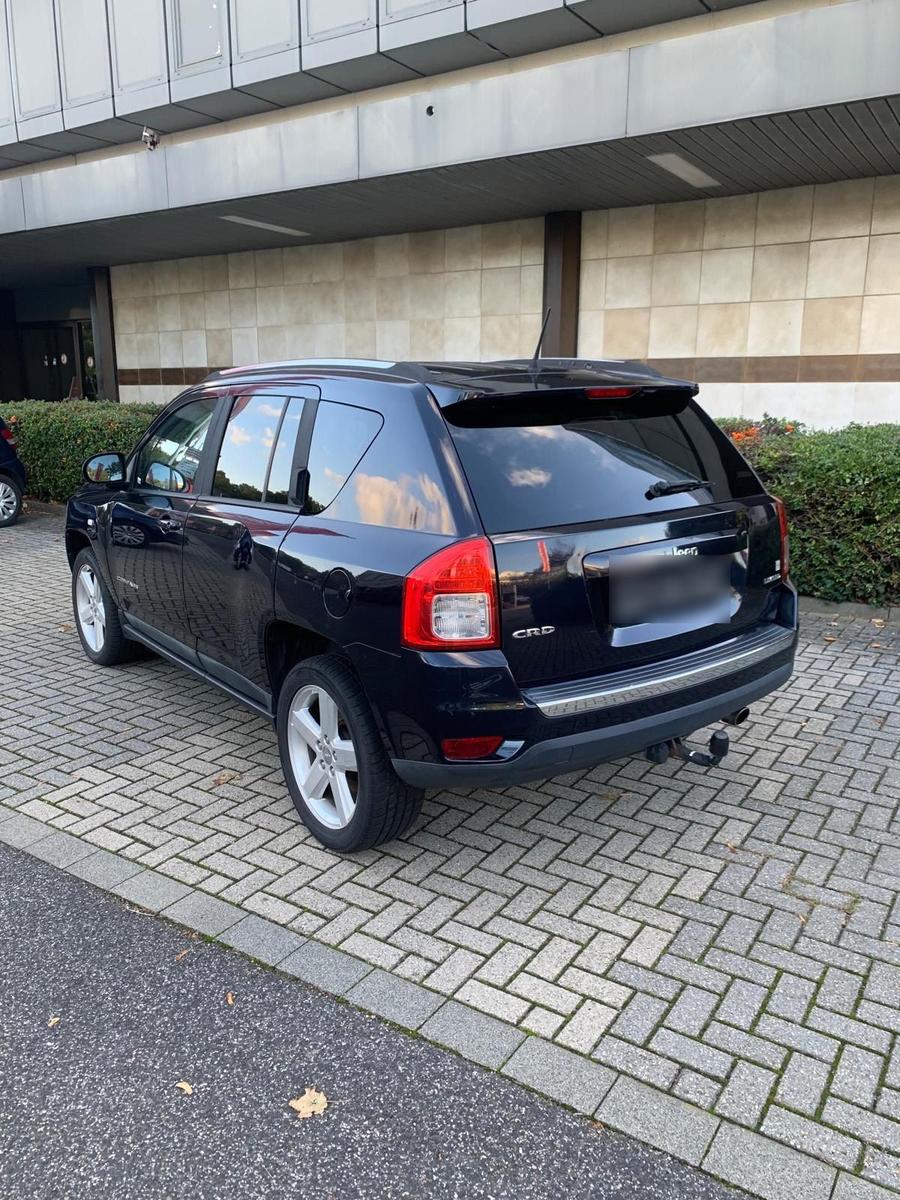 Jeep Compass 2011 — engine 190 HP (140kW)