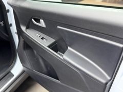 KIA Sportage Attract 2WD*KLIMA*KAMERA*SHZ*NAVI*TOP KIA Sportage Attract 2WD*KLIMA*KAMERA*SHZ*NAVI*TOP