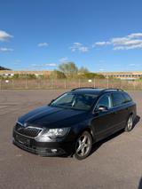 Skoda Superb Combi Exclusive - Skoda Superb Exclusive mit Diesel-Antrieb
