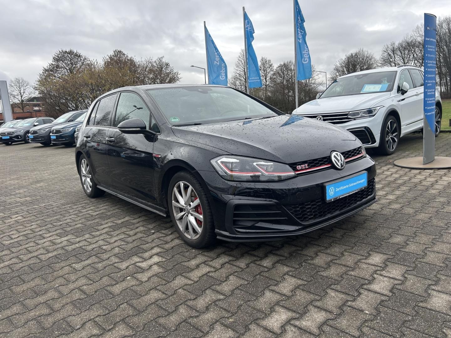 Volkswagen Golf VII 2.0 DSG GTI PERFORMANCE DYNAUDIO NAVI R