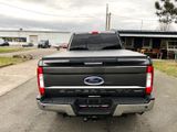 Ford F 250 Super Duty Lariat WoMo+LKW/LPG Gasanlage/ - Ford F 250 mit Benzin-Antrieb