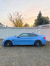 BMW Competition F82 1.HD*DKG*No OPF*/ H&K/Surround/D - BMW M4 in Duisburg
