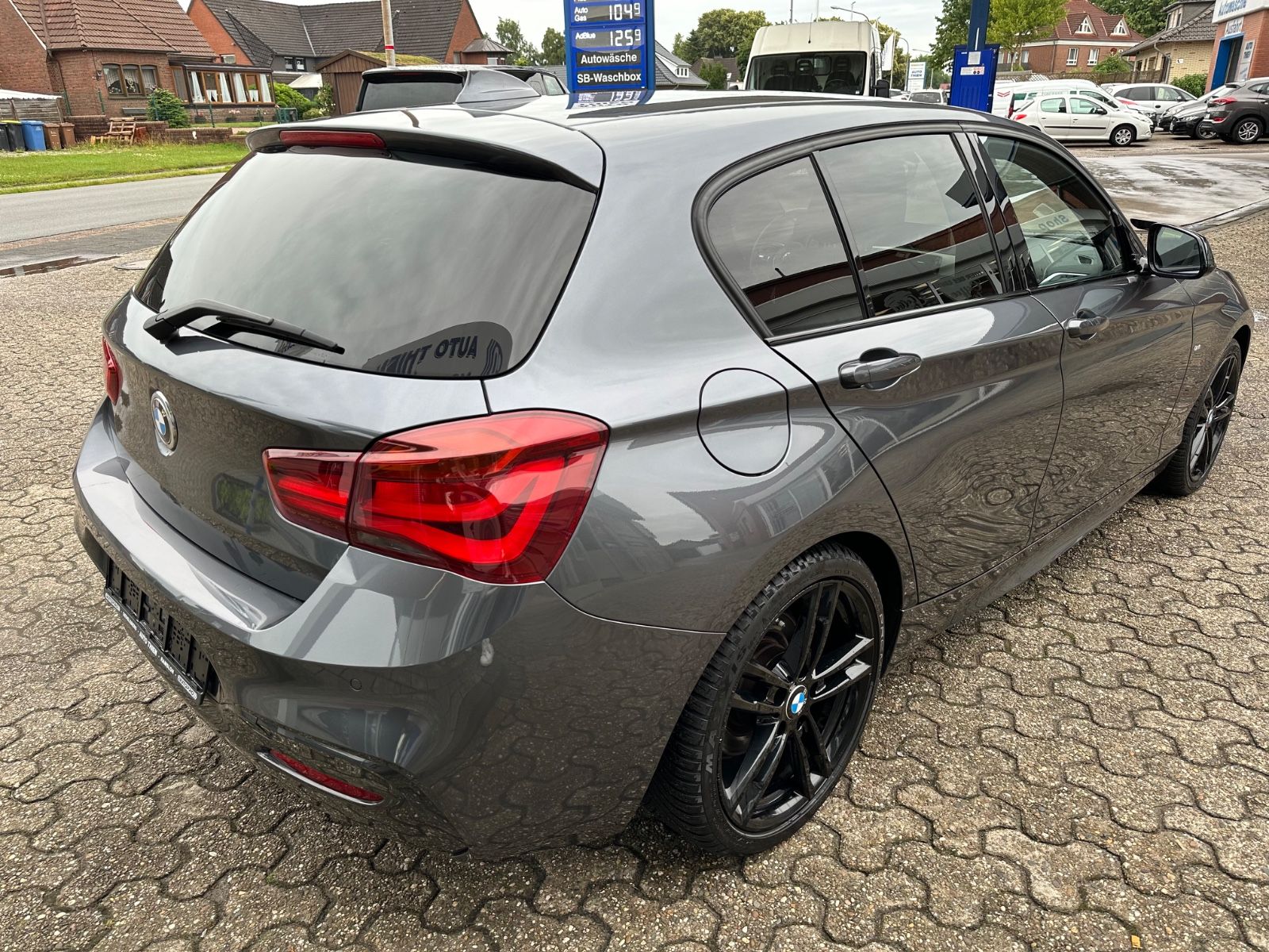 Fahrzeugabbildung BMW 125 i Edition M Sport Shadow LED/Navi/Leder/PDC