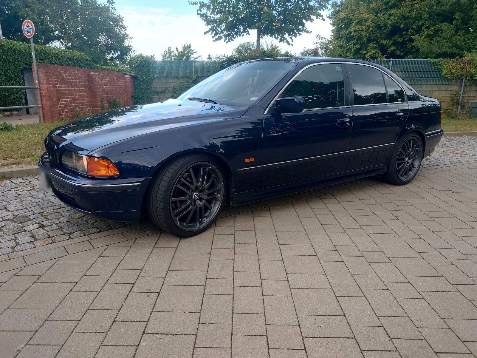 BMW 520