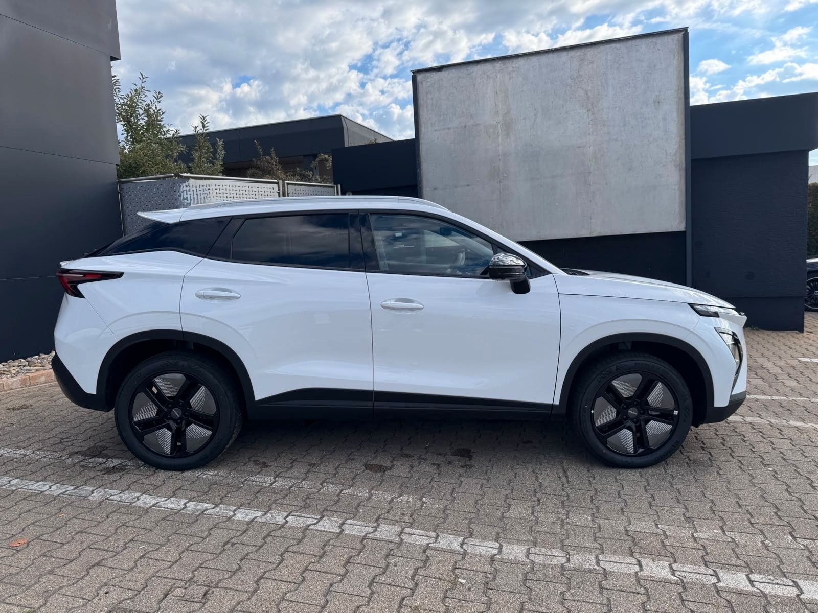 OMODA 5 EV