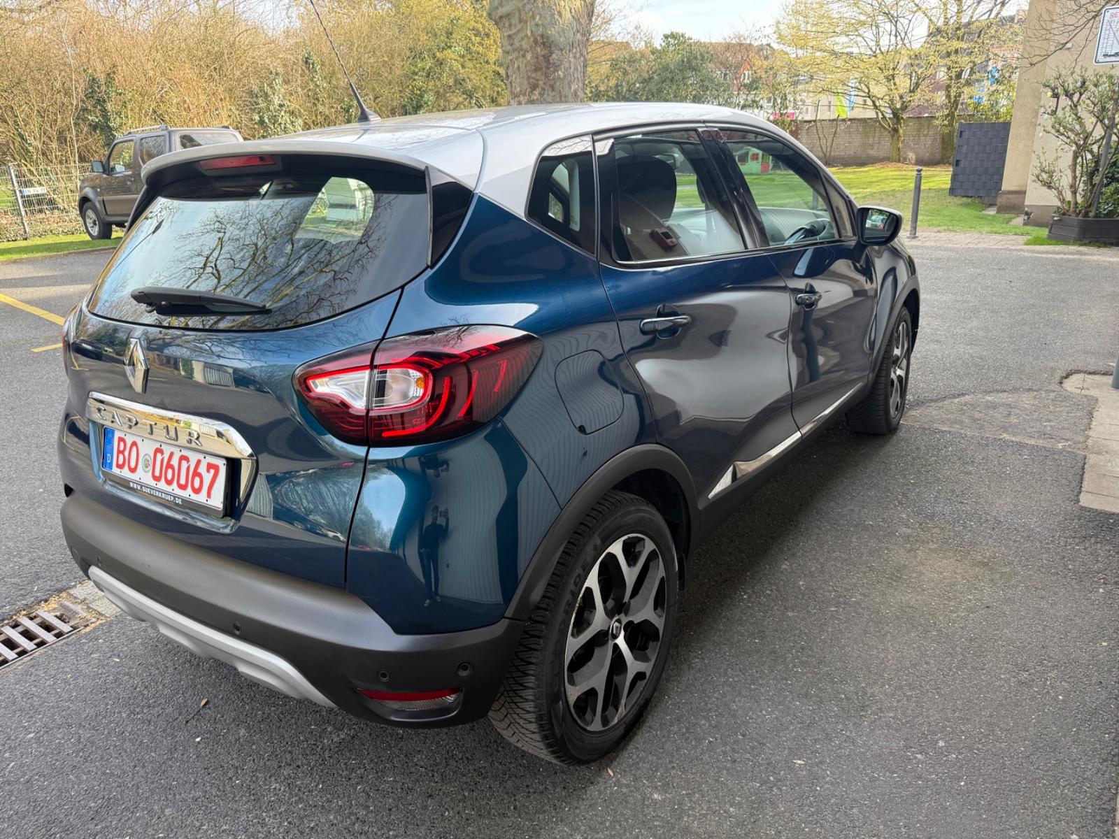 Renault Captur Intens & behinderte Einrichtung & 95000 k