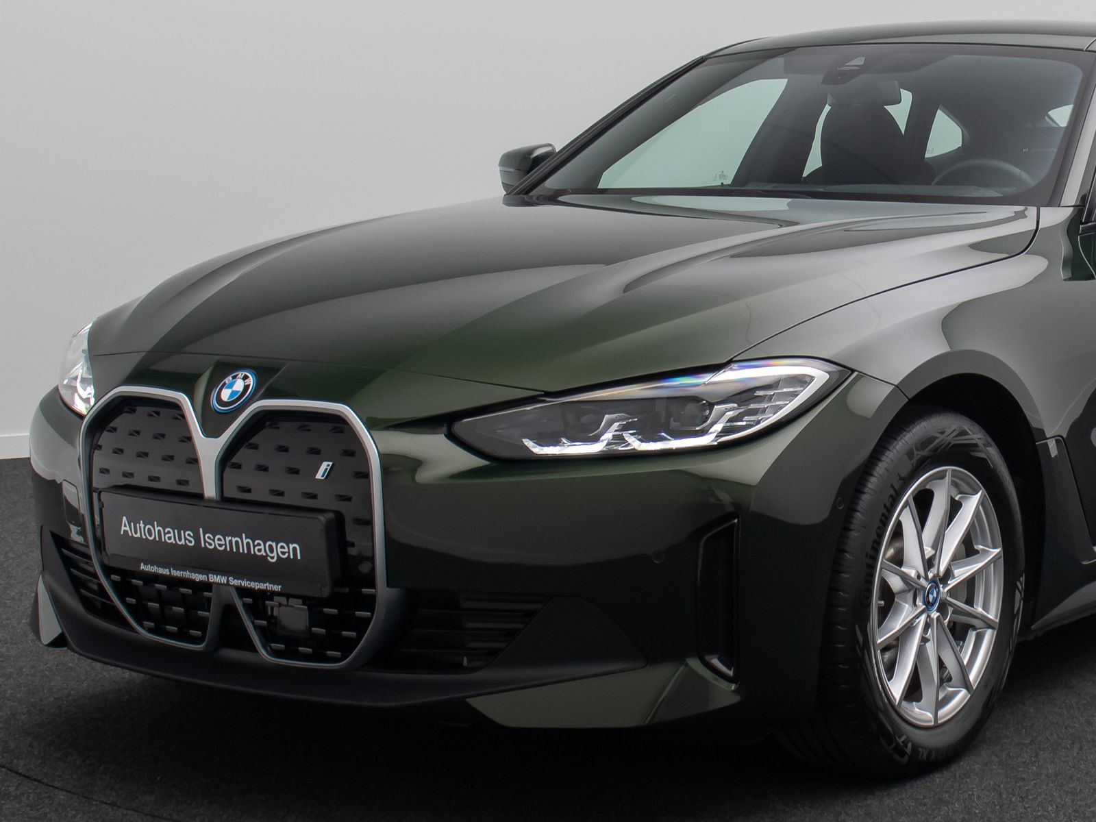 Fahrzeugabbildung BMW i4 eD40 Gran Coup&egrave; Kamera HUD DAB HiFi Komfort