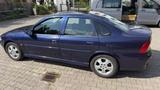 Opel Vectra 1.8 16V - zu verkaufen - gebrauchte Opel Vectra aus dem Jahr 1999