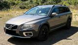 Volvo VOLVO XC70 2.4 NAVI LEDER AHK KLIMA SHZ - Volvo XC70 aus 2009