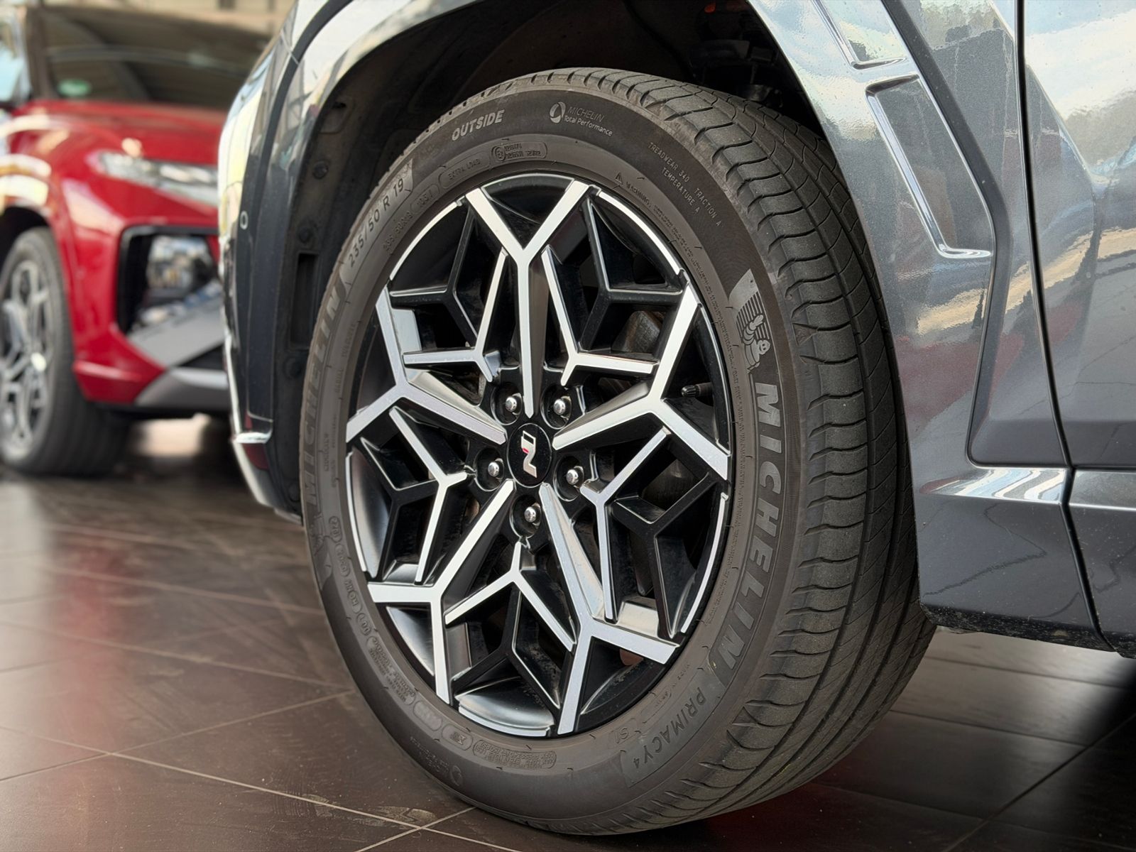 Fahrzeugabbildung Hyundai TUCSON N Line Hybrid HEV 4WD PANO 360° LED 19"