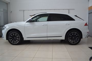 Audi Q8 - 4