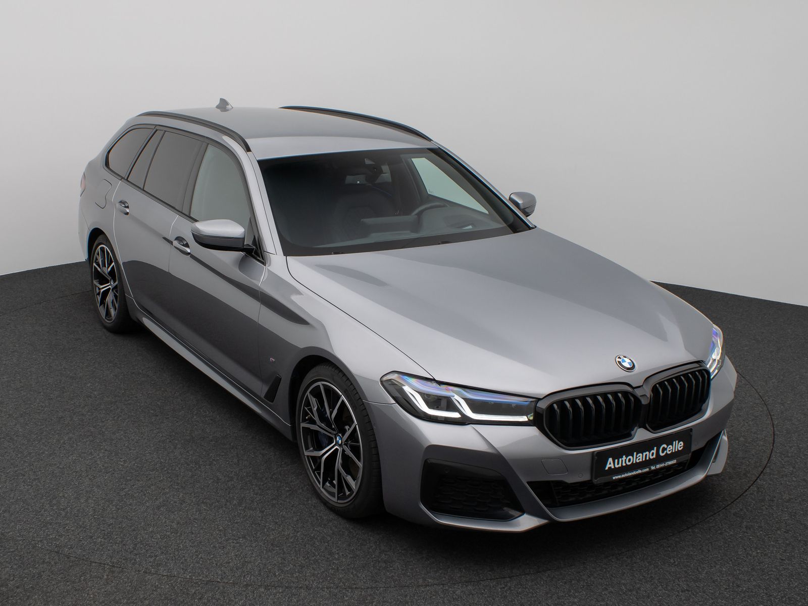 Fahrzeugabbildung BMW 530d xD M Sport Pro Kamera Laser HUD HiFi DAB