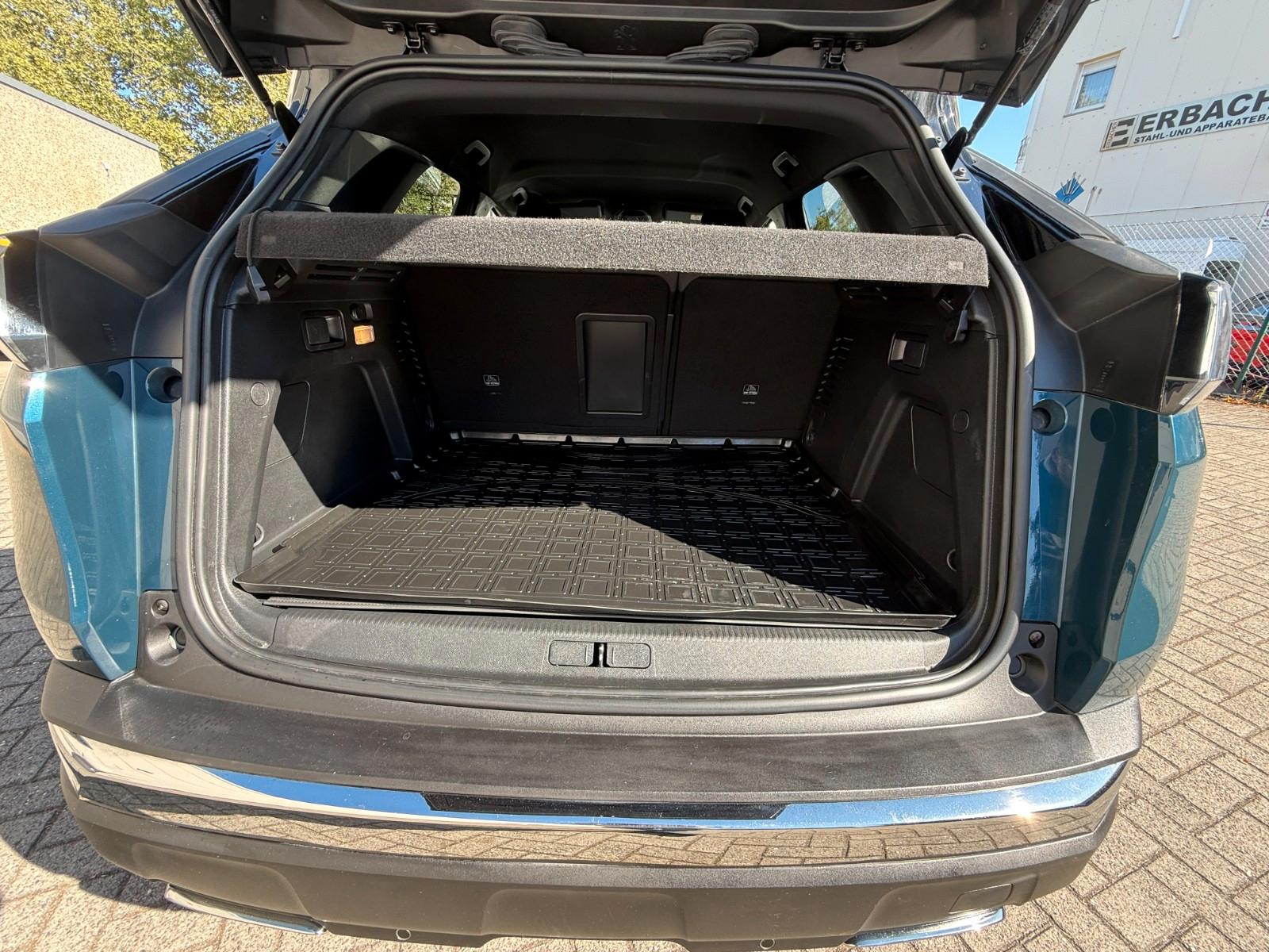 Peugeot 3008 II Plug-In Hybrid 225 e-EAT8 GT GT