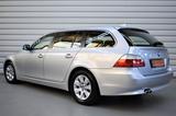 BMW 525i Touring+Automatik+SHZ+Tempomat+Bi-Xenon - silberne BMW 525