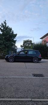 Volkswagen VW Golf 4 GTI - Volkswagen Golf aus 2000: GTI