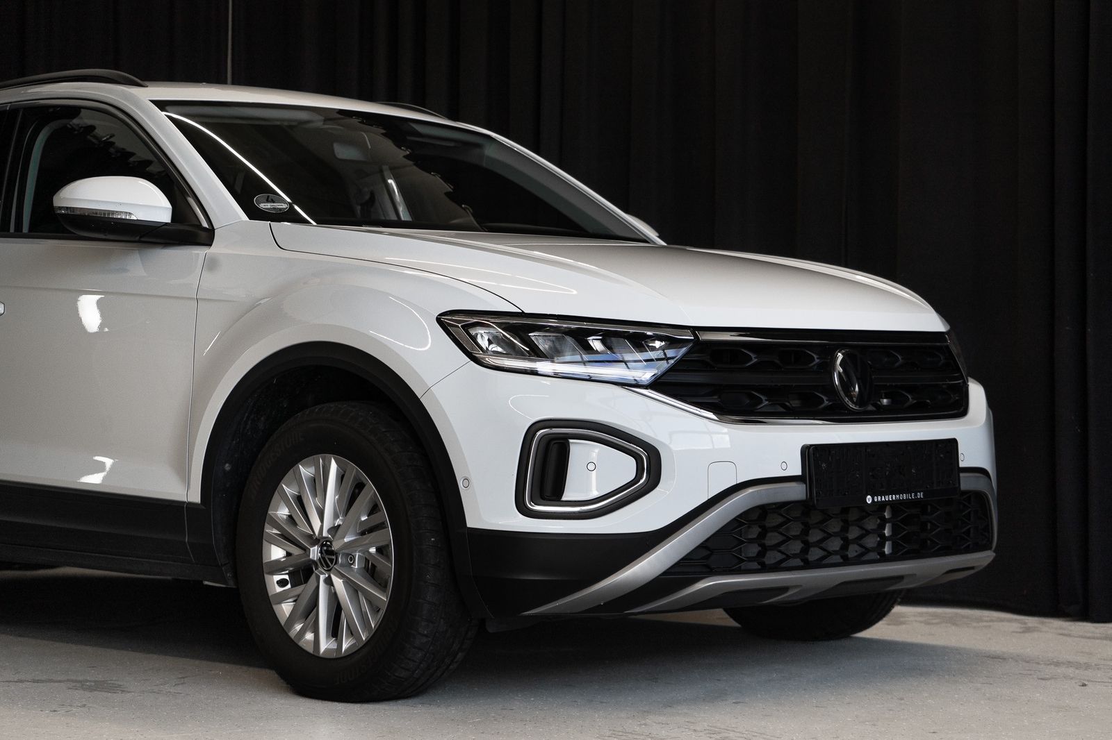 Volkswagen T-Roc Life / AHK / LED / Klima imagem 3